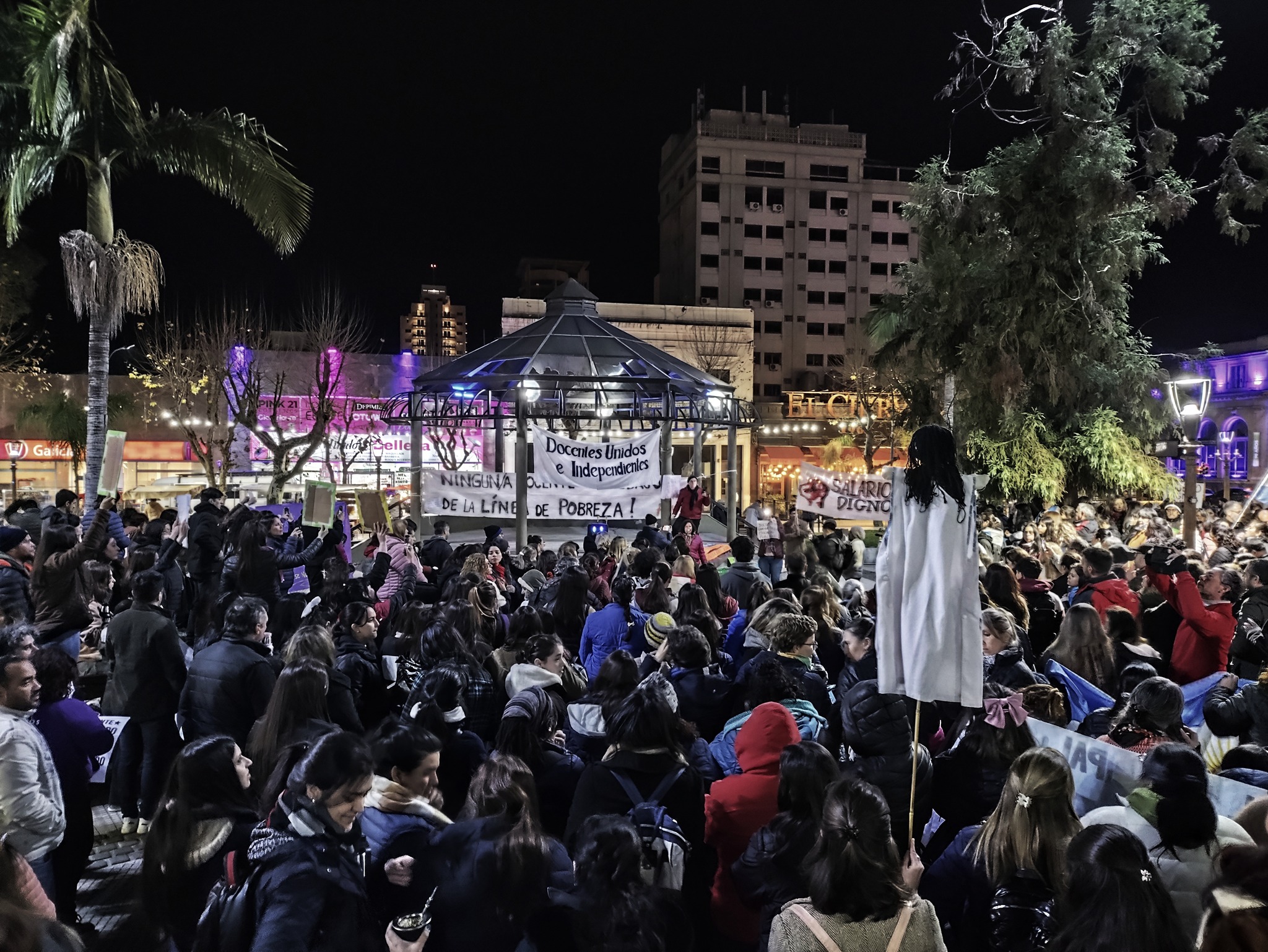 Foto: Plaza 25 de Mayo, Concordia - Crédito: Juan Menoni