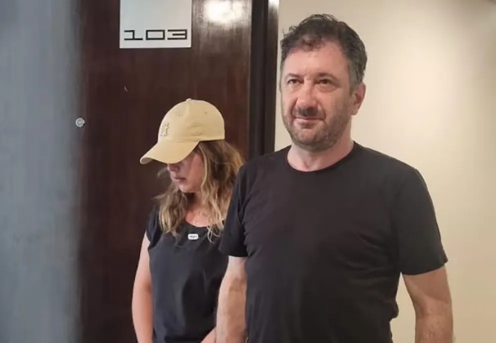 kueider dormido y ginsel agacha cabeza