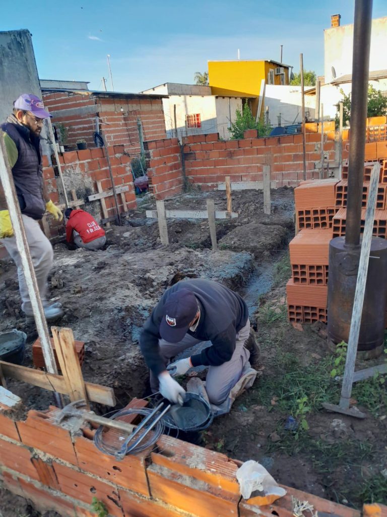 colona ayui construcción
