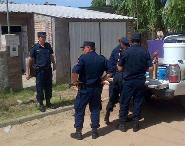 la policia se llevo una pick up lavarropas una aspiradora una hidrolavadora y un pulverizador