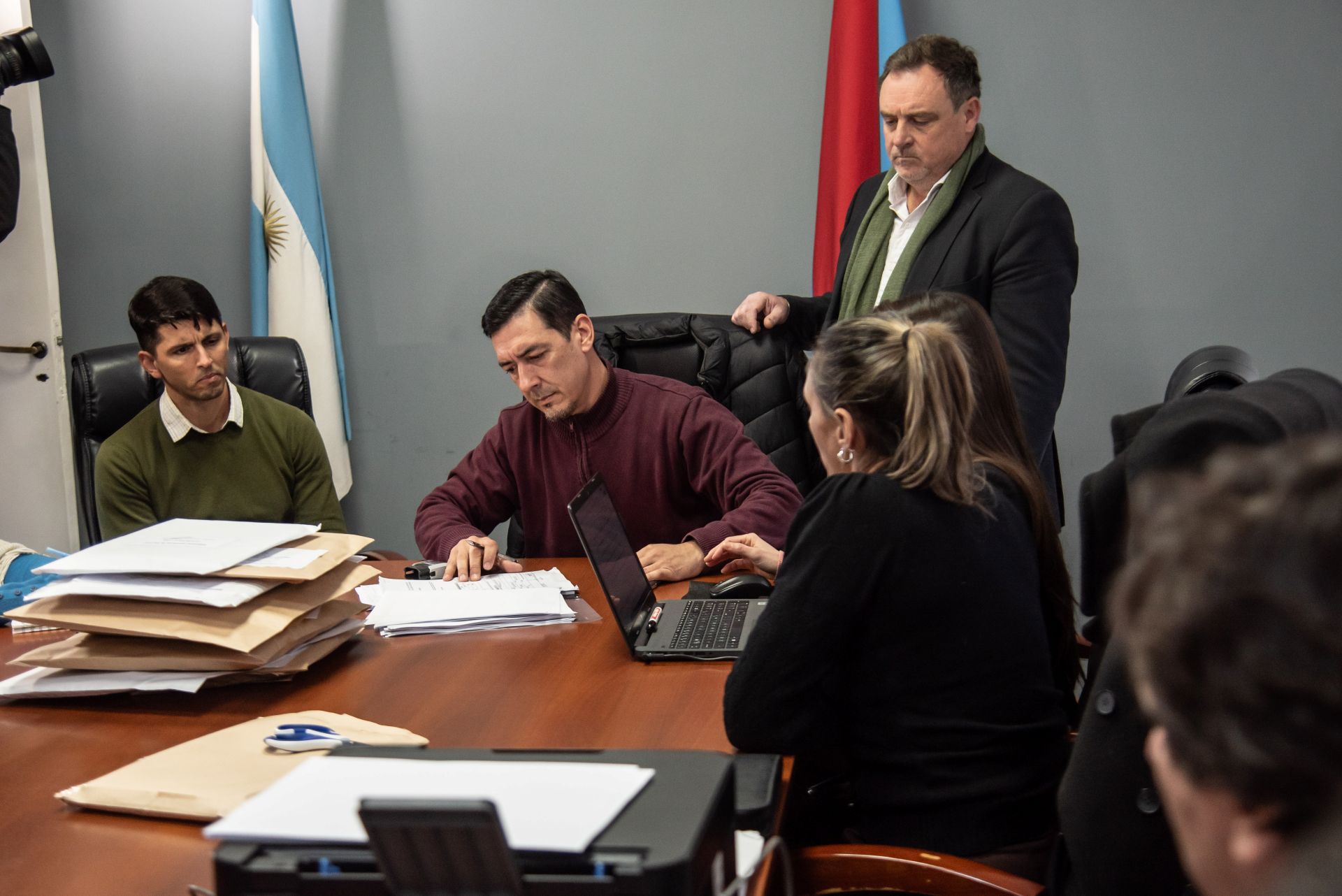 maquinaria vial apertura sobres