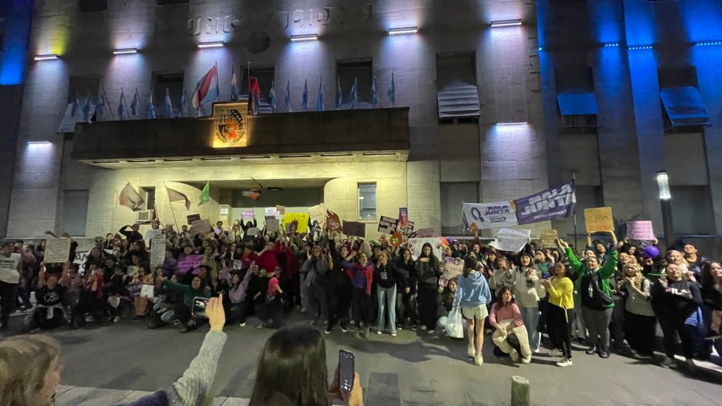 ni una menos muni. jpg