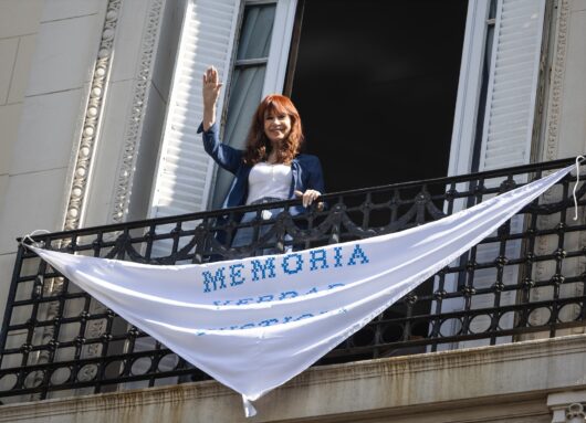 cfk balcon memoria