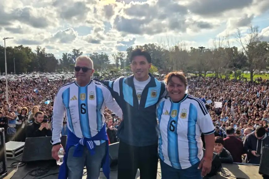 lisandro martinez y miles gualeyos