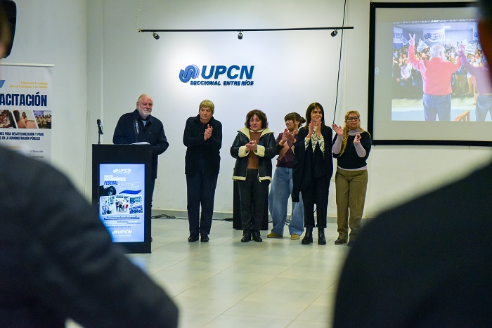 UPCN Entre Ríos inauguró una exposición fotográfica que recorre su historia