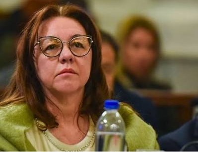 Sangría en la legislatura: la senadora Patricia Díaz dejó el bloque del PJ y armó un monobloque alineado con el intendente de Santa Elena