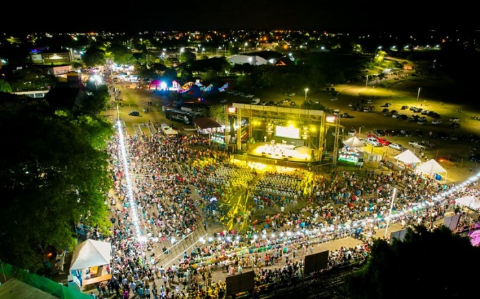 fiesta del lago